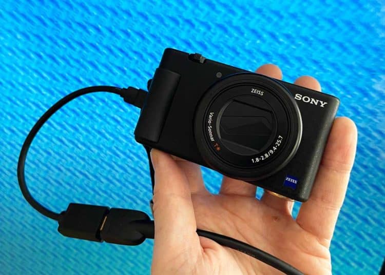 connect sony camera to tv