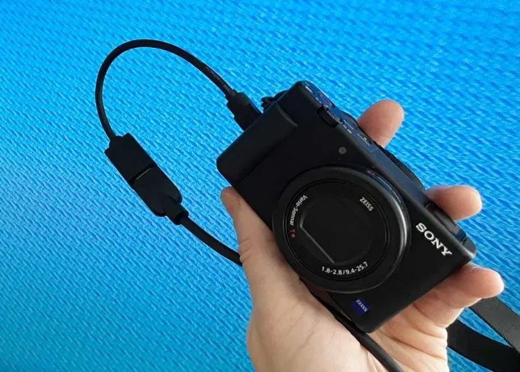 how to connect camera to tv using hdmi cable
